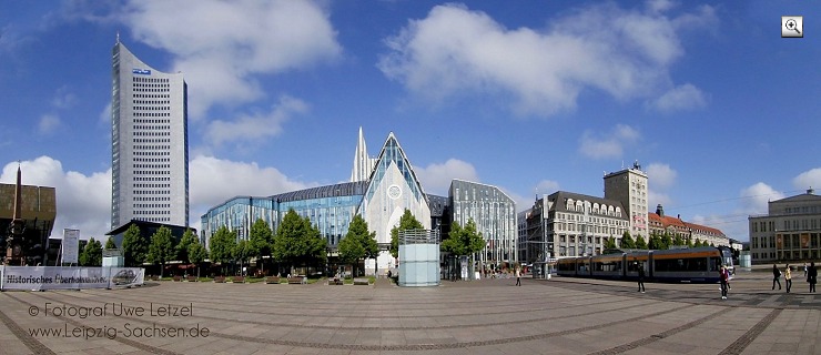 Panoramabild: Paulinum auf dem Augustusplatz in Leipzig (Sachsen)