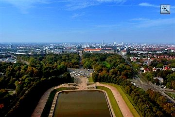 Foto 12: Blick vom Völkerschlachtdenkmal über die Stadt Leipzig