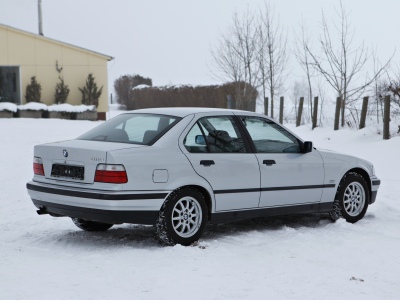 BMW 318iS Coupe