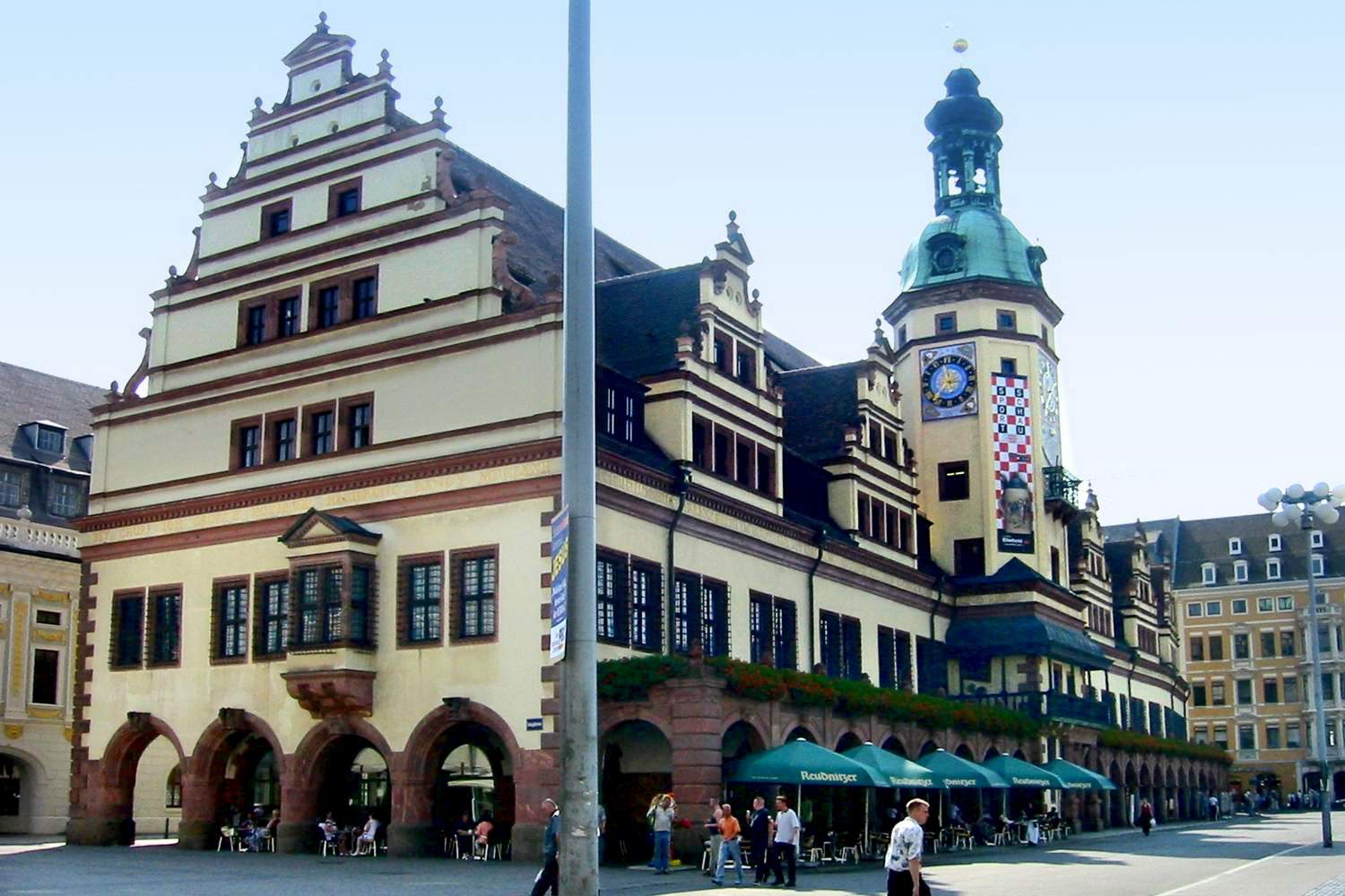 Restaurants und Geschäfte in den Arcaden am Alten Rathaus Leipzig