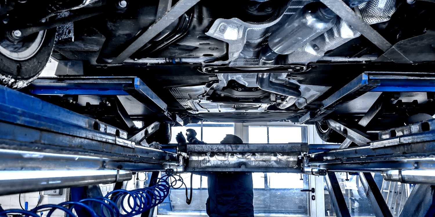 Foto: Gebrauchtwagenbewertung vom Dekra KFZ Gutachter