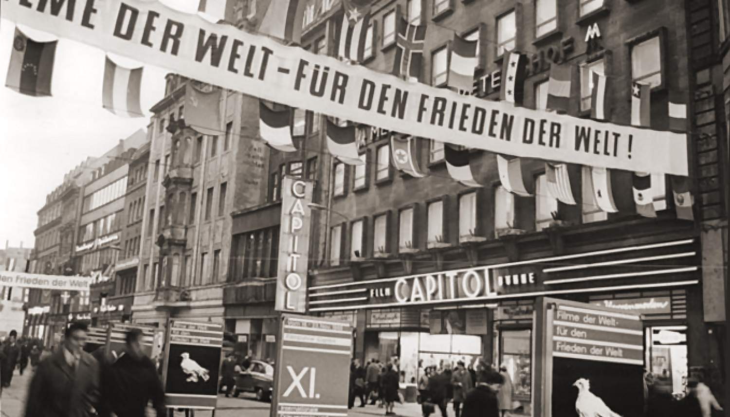 DDR Dokumentarfilmszene am Capitol in Leipzig 1968