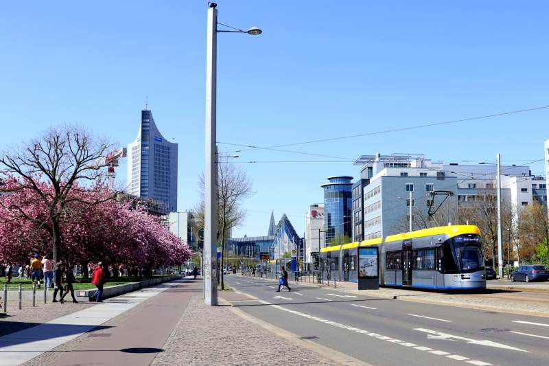 Foto: behindertengerechte Rollstuhlfahrerwege in Leipzig