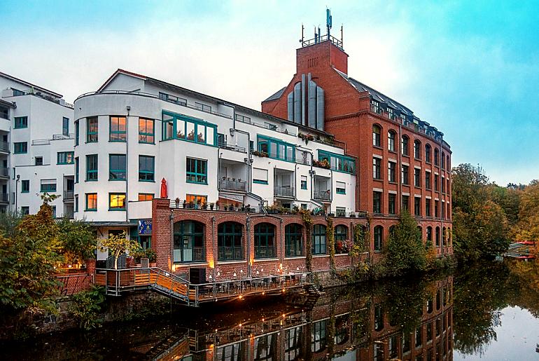 Foto: Bürokomplex am Karl Heine Kanal in Leipzig Plagwitz