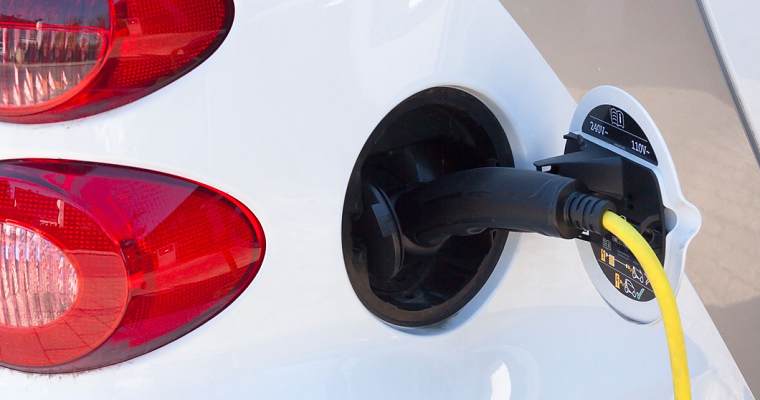Foto: Elektroauto laden
