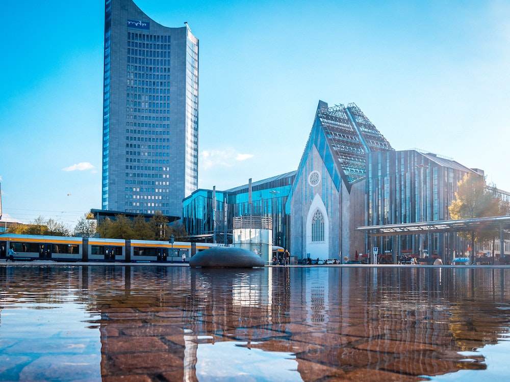 Foto: Leipzigs Sehenswürdigkeit No-3 - Das Cityhochhaus am Augustusplatz