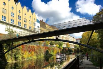 Foto: Moderne Wohnquartiere am Karl-Heine-Kanal in Plagwitz