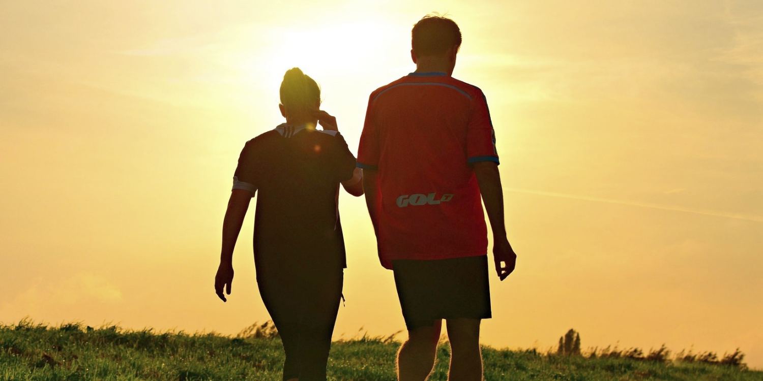 Romantische Zweisamkeit nach erfolgreicher Partnersuche