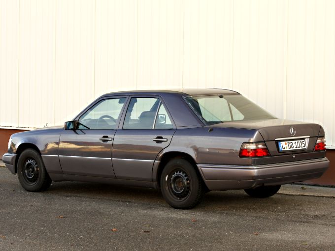 Foto: Mercedes W124 E-Klasse Heck